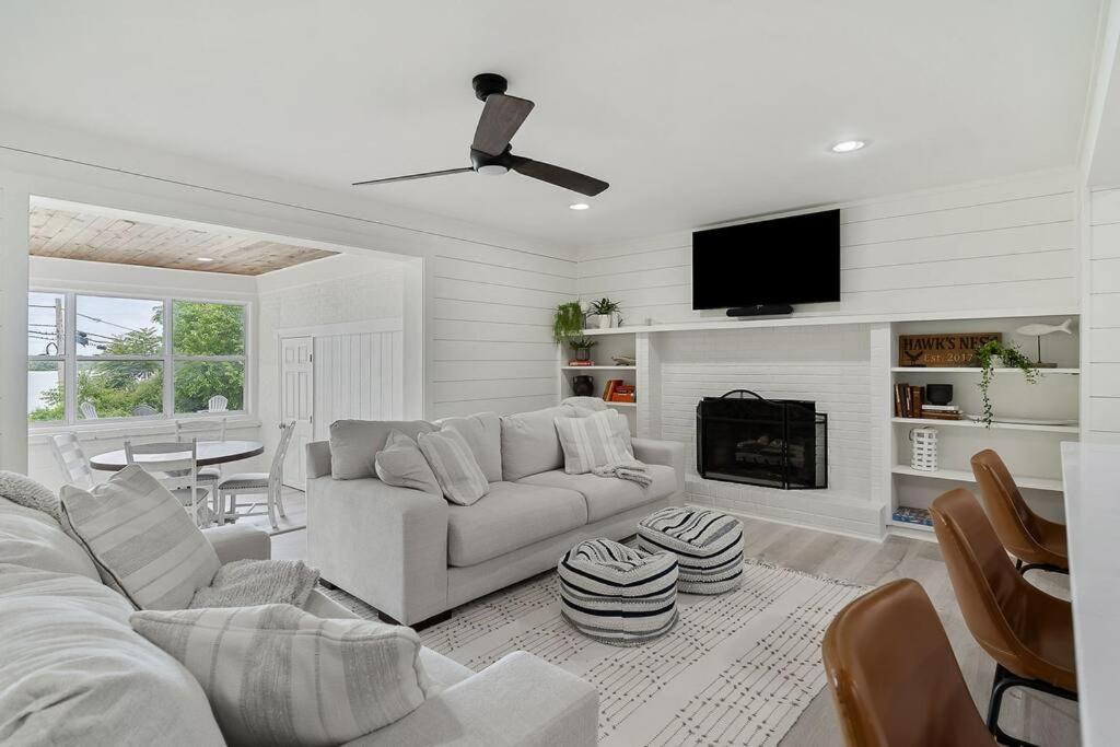 Lake Home, Dock, Fire Pit, Hot Tub, Game Room, Etc Winchester Экстерьер фото