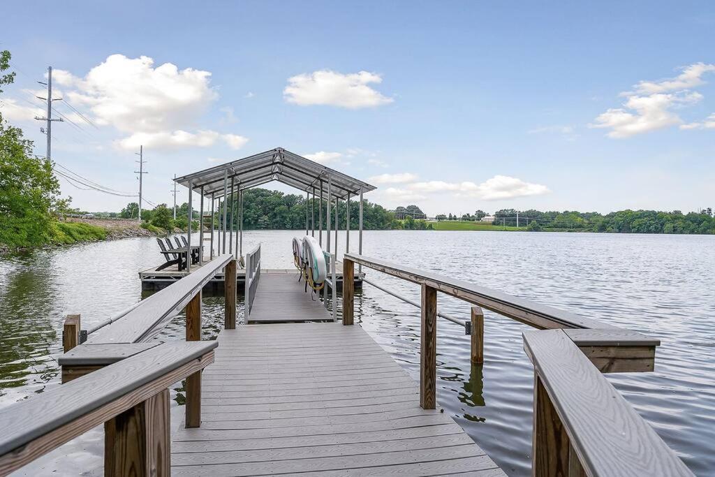 Lake Home, Dock, Fire Pit, Hot Tub, Game Room, Etc Winchester Экстерьер фото